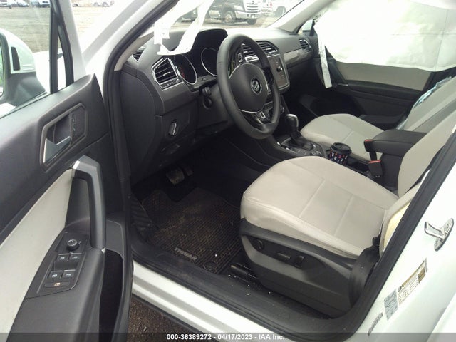3VV2B7AX9LM065763 Volkswagen Tiguan Se/sel/se R-line Black