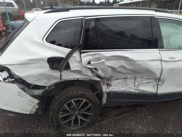 3VV2B7AX9LM065763 Volkswagen Tiguan Se/sel/se R-line Black