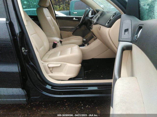 2009 VOLKSWAGEN TIGUAN SE VIN: WVGAV75N69W535195