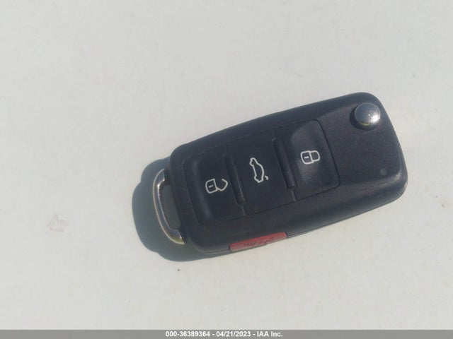 WVGBV7AX0HK045952 Volkswagen TIGUAN