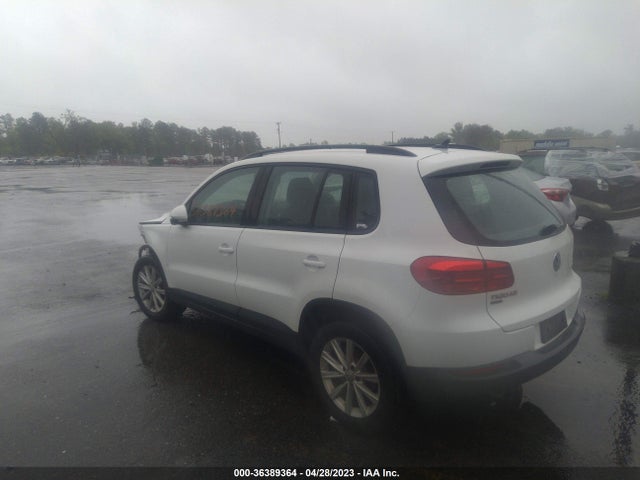 WVGBV7AX0HK045952 Volkswagen TIGUAN