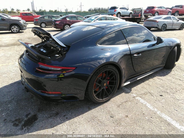 2017 Porsche 911, VIN: WP0AB2A9XHS124686