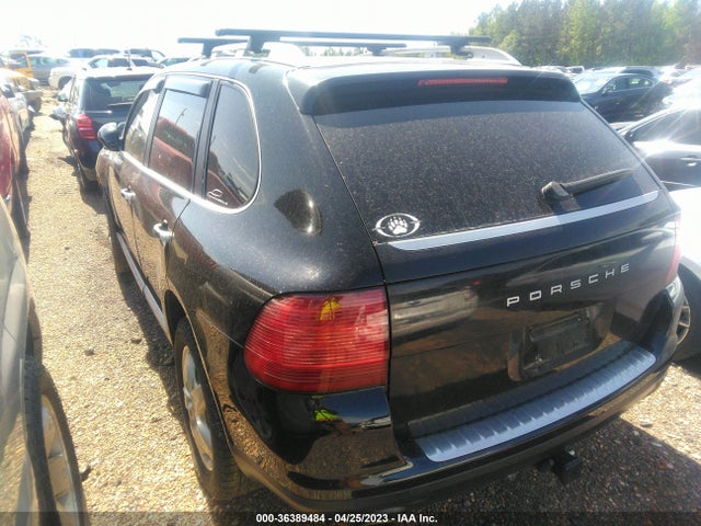 2005 PORSCHE CAYENNE WP1AB29P25LA63857 Photo 2