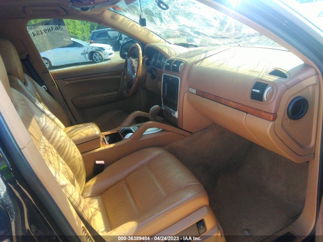 2005 PORSCHE CAYENNE WP1AB29P25LA63857 Photo 4