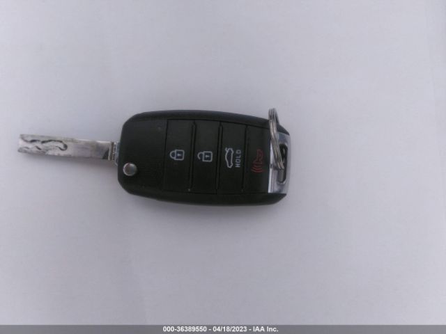 5XXGT4L30GG003525 KIA Optima Lx