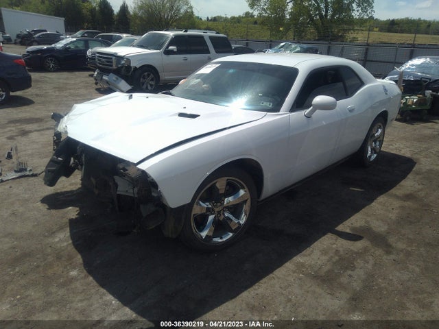 Dodge Challenger Sxt Plus 2014 2C3CDYAG6EH136748 Image 2
