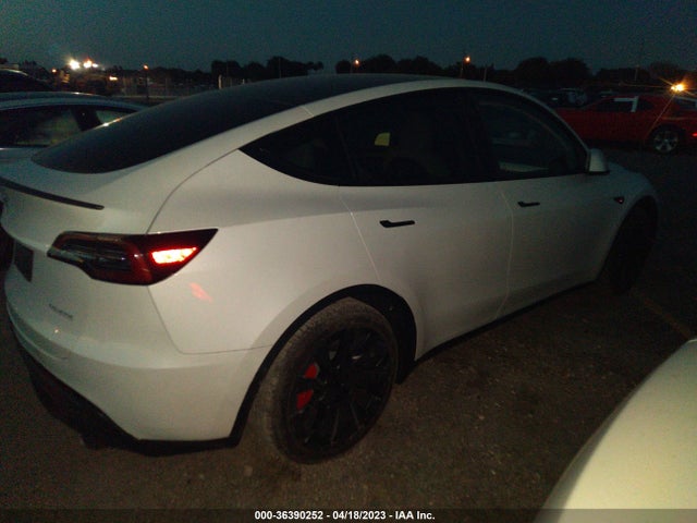Tesla Model Y Performance 2023 7SAYGDEF4PF699795 Image 4