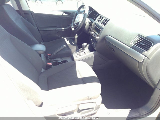 3VWD17AJXFM277854 Volkswagen Jetta Sedan 1.8t Se