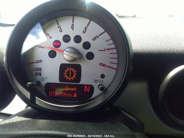 2014 Mini Convertible, VIN: WMWZN3C54ET569552