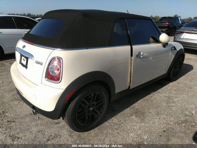 2014 Mini Convertible, VIN: WMWZN3C54ET569552