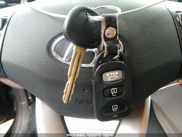 2019 HYUNDAI ELANTRA SEL VIN: 5NPD84LF6KH437184