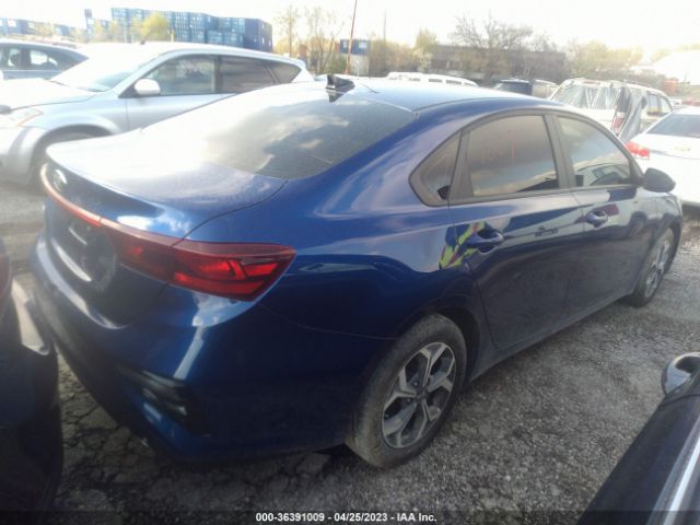 3KPF24AD7ME309359 KIA Forte Lxs