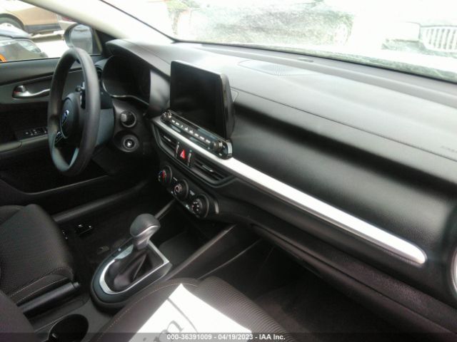3KPF24AD7ME309359 KIA Forte Lxs