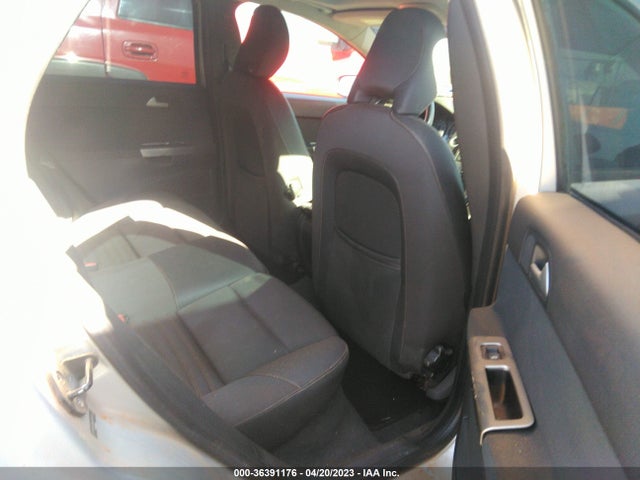 2009 VOLVO S40 2.4L W/SUNROOF VIN: YV1MS390692446620
