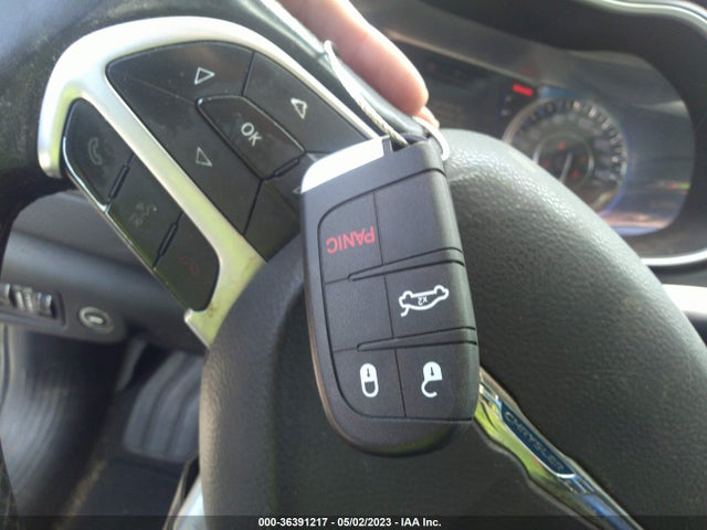 1C3CCCAB8FN611528 Chrysler 200 Limited