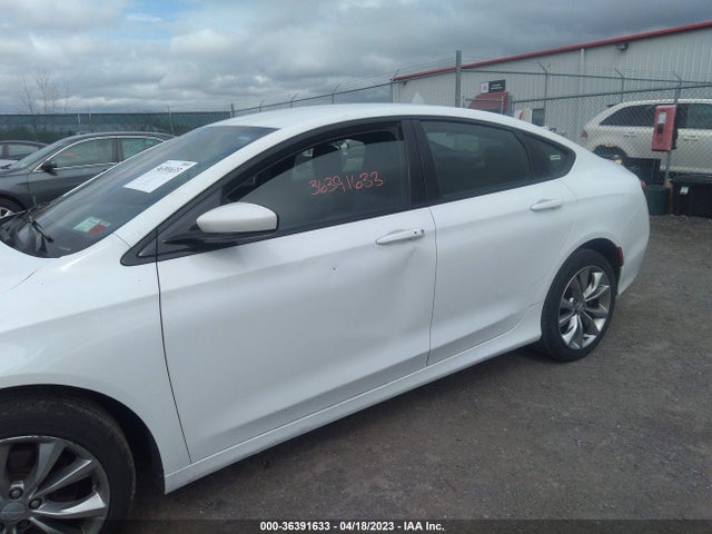 1C3CCCBG4FN515583 Chrysler 200 S