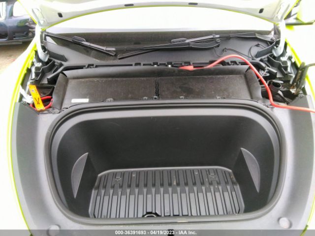 7SAYGDEF6NF464747 Tesla Model Y Performance
