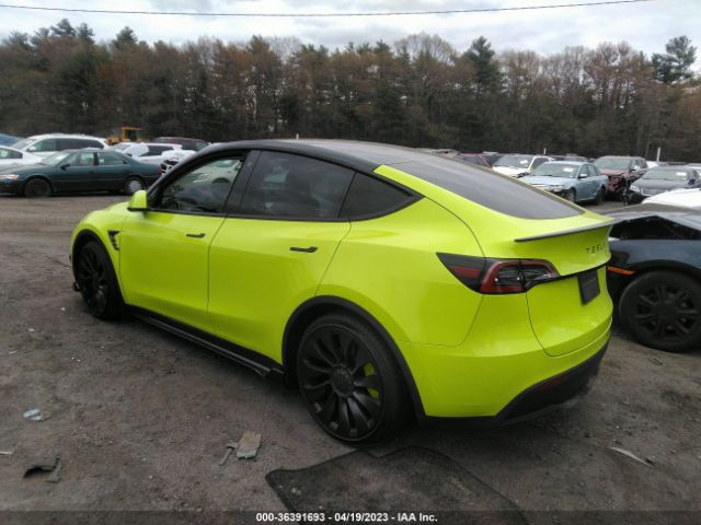 7SAYGDEF6NF464747 Tesla Model Y Performance