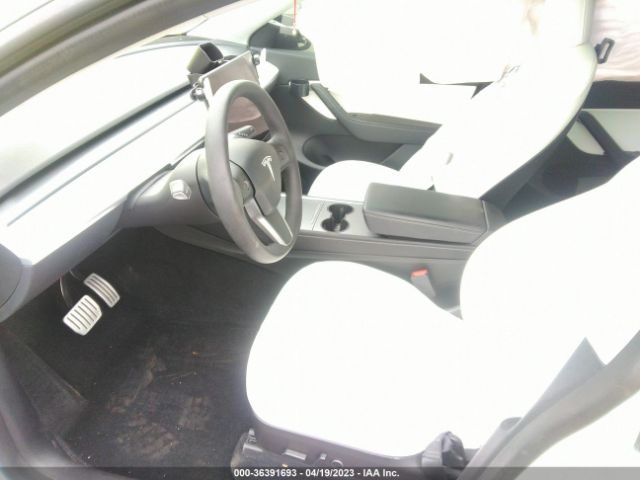 7SAYGDEF6NF464747 Tesla Model Y Performance