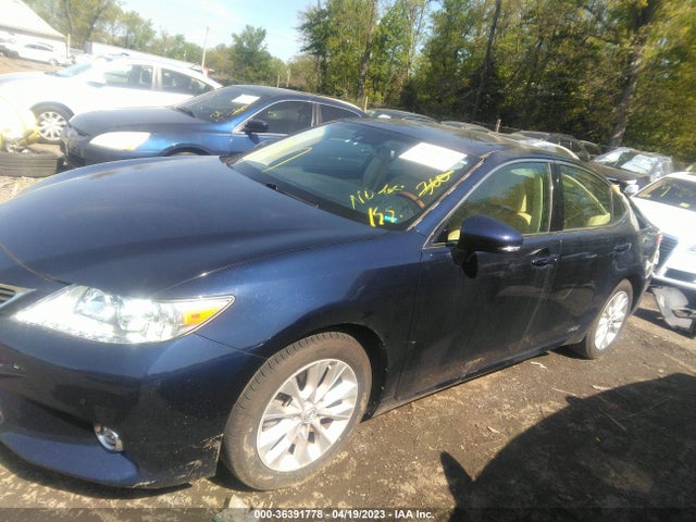 Lexus ES 300H 2015 JTHBW1GG0F2094702 Image 2