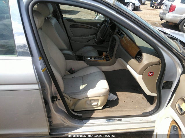 2004 JAGUAR S-TYPE VIN: SAJEA01T74FN00687