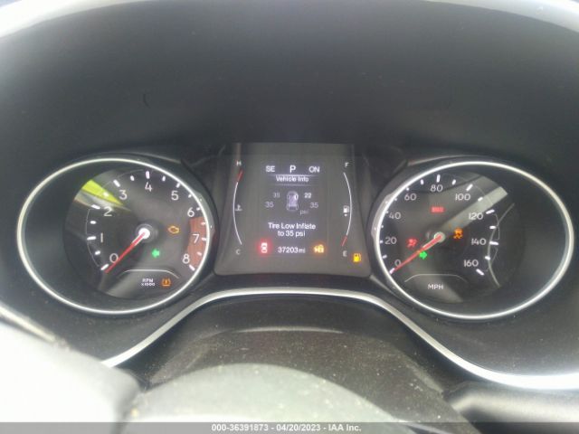 3C4NJDBB1KT807156 Jeep Compass Latitude