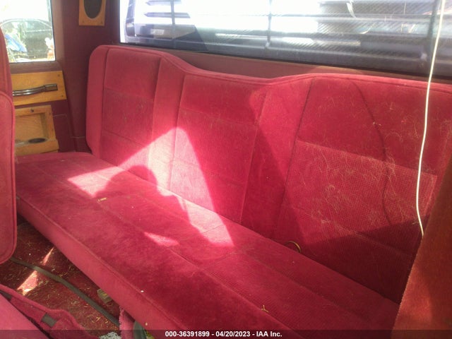 1988 CHEVROLET GMT-400 C1500 VIN: 2GCEC19K6J1293545