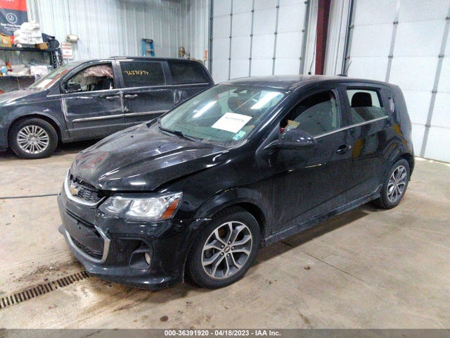 Chevrolet SONIC LT 2017 1G1JD6SH1H4136360 Image 2
