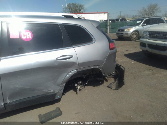 2019 JEEP CHEROKEE LATITUDE PLUS VIN: 1C4PJMLB5KD305134