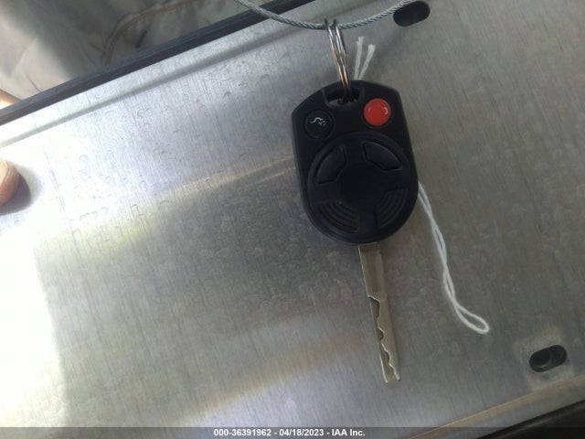 Ford FOCUS SE 2015 1FADP3F20FL305762 Image 3