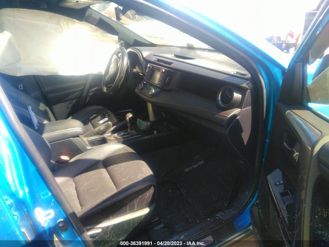 2018 TOYOTA RAV4 SE VIN: JTMJFREV6JJ184156