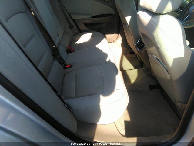 1G1ZD5ST0JF156658 Chevrolet MALIBU LT