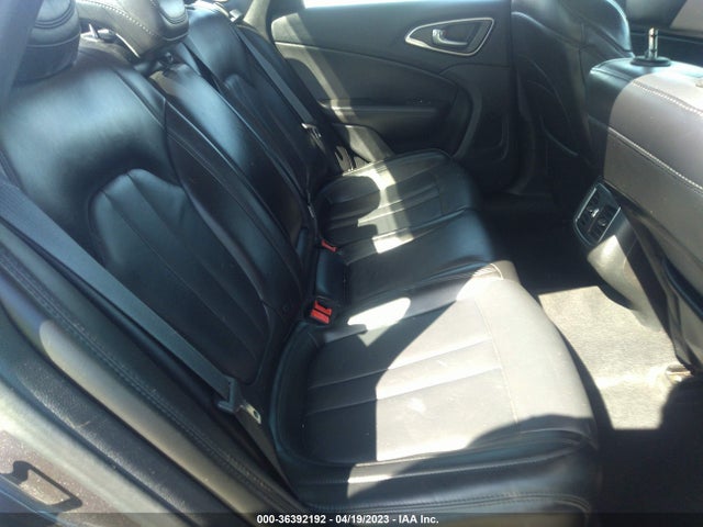 Chrysler 200 Limited Platinum 2017 1C3CCCAB1HN508731 Image 8