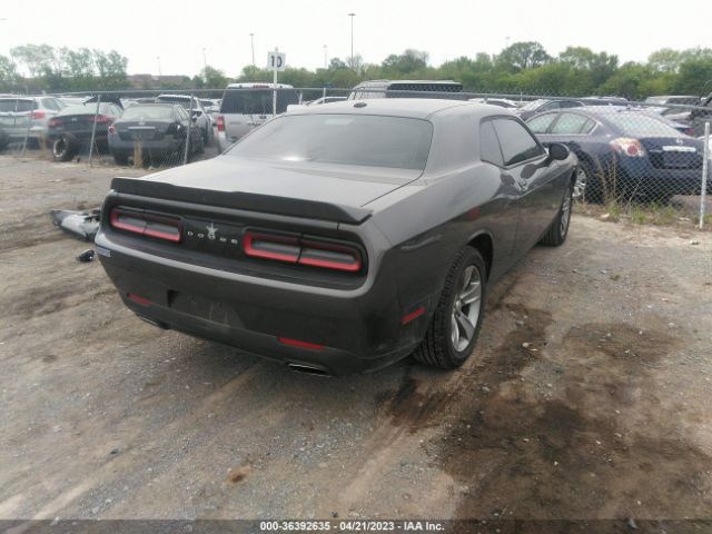 2C3CDZAGXKH560810 Dodge Challenger Sxt