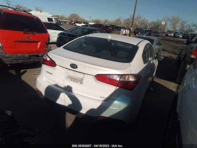 KNAFX4A60G5551829 KIA FORTE LX