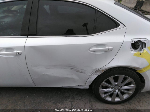Lexus IS 250 2015 JTHBF1D21F5063899 Image 8