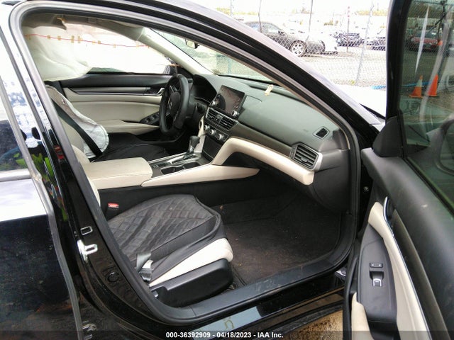 2018 HONDA ACCORD SEDAN LX 1.5T VIN: 1HGCV1F16JA057059