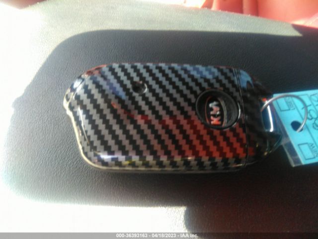 KNAE35LC1K6048930 KIA STINGER GT