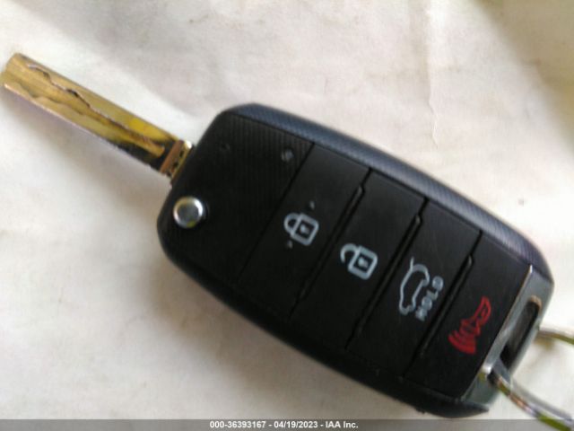 5XYKT3A60EG530796 KIA SORENTO LX