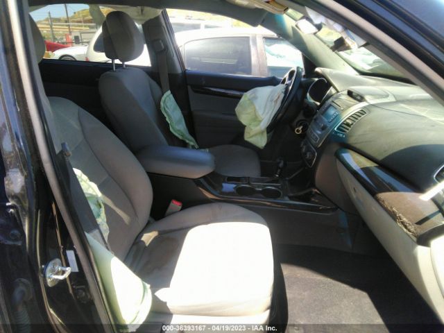 5XYKT3A60EG530796 KIA SORENTO LX