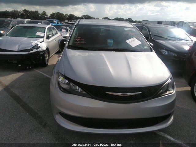 2C4RC1CG0NR226288 Chrysler Voyager Lx