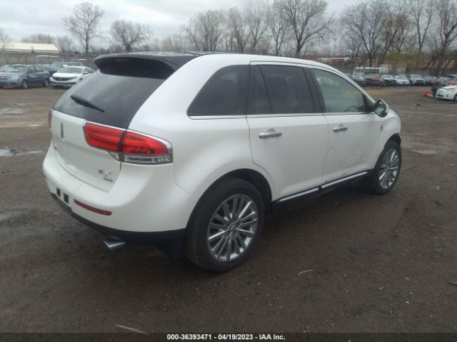 2LMDJ8JKXEBL12412 Lincoln MKX