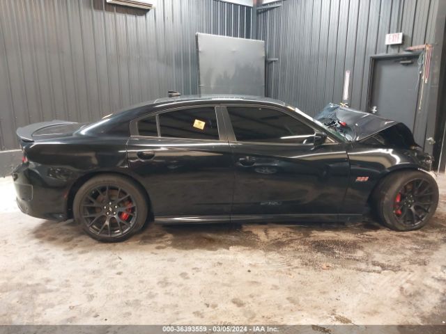 2C3CDXGJ3KH696686 Dodge Charger Scat Pack Rwd