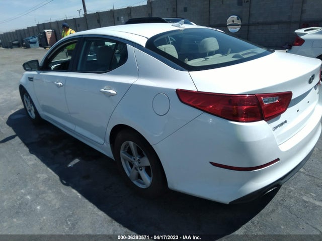 2015 Kia Optima, VIN: KNAGM4A71F5551178