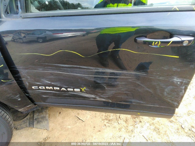 1C4NJDEB1ED687753 Jeep Compass Latitude