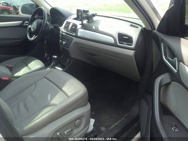WA1EFCFS4GR005135 Audi Q3 Premium Plus