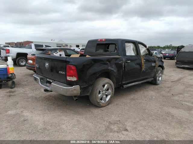 2018 RAM 1500 VIN: 3C6RR7LG2JG230867
