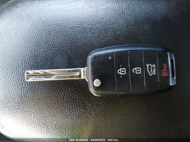 KNDJN2A24E7714486 KIA Soul Base