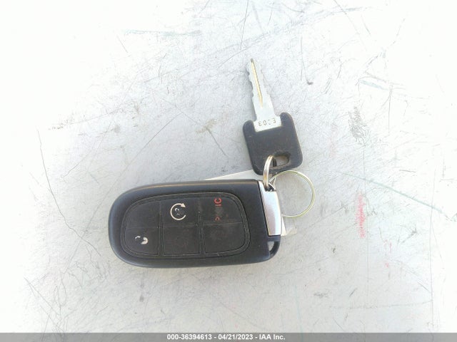 RAM 1500 Laramie 2016 1C6RR7NT8GS185428 Image 3