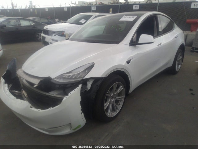 Tesla Model Y Long Range 2023 7SAYGDEE7PA023653 Image 2